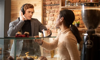 Quick attention in a cafe